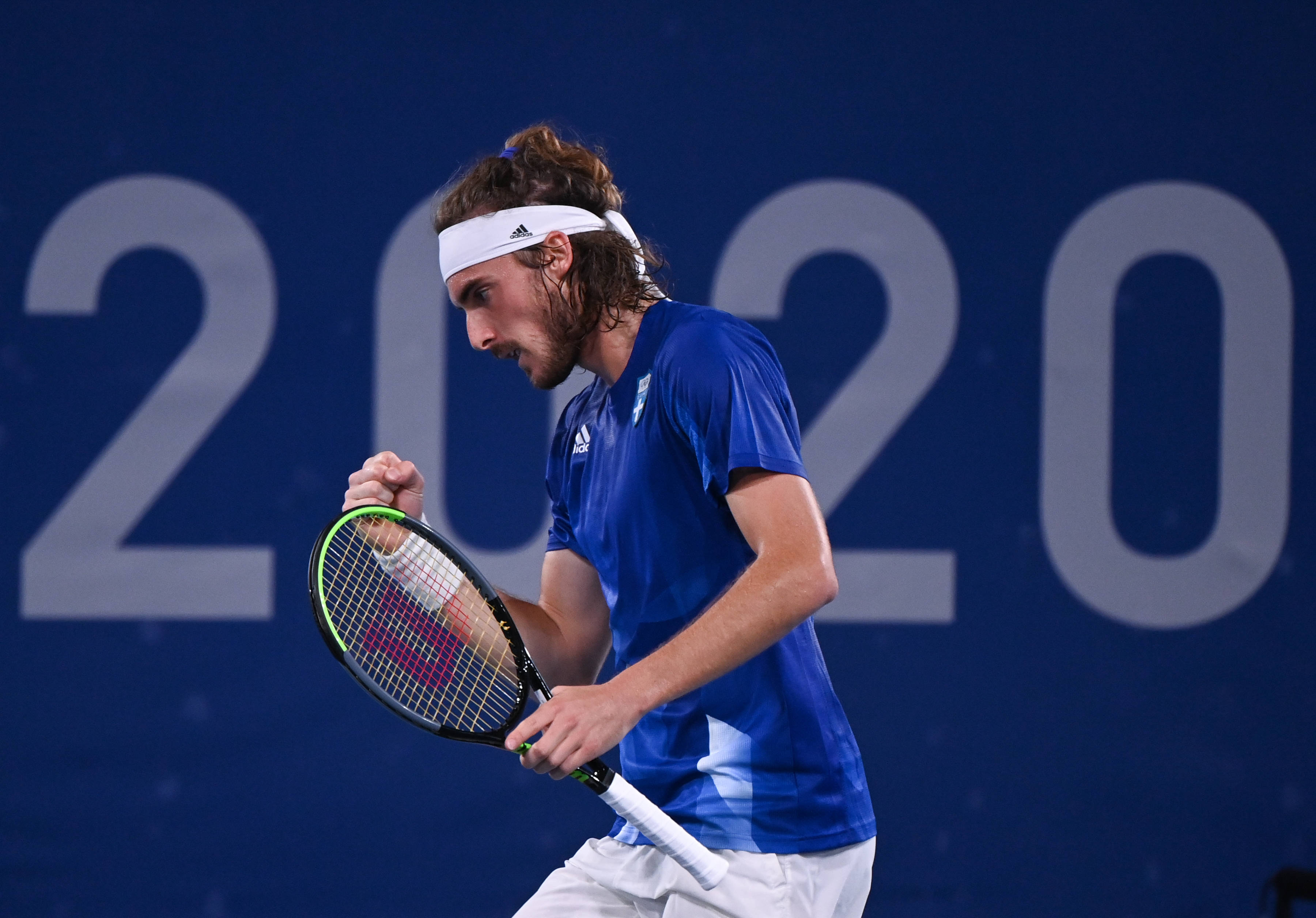 开云体育官网-包含英国网球队轻取法国网球队，西西帕斯惊艳世界的词条