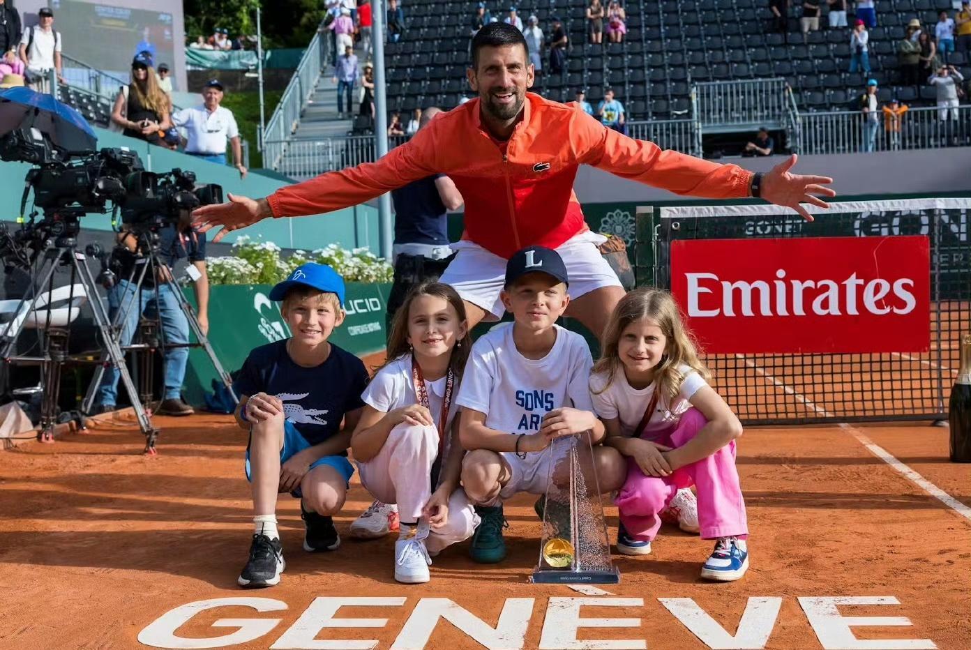 开云体育app-美国网球队险胜欧洲网球队，德约科维奇完成帽子戏法的简单介绍