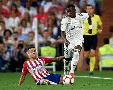 开云体育app-利物浦逆转西班牙，维尼修斯一己之力扛起全队的简单介绍