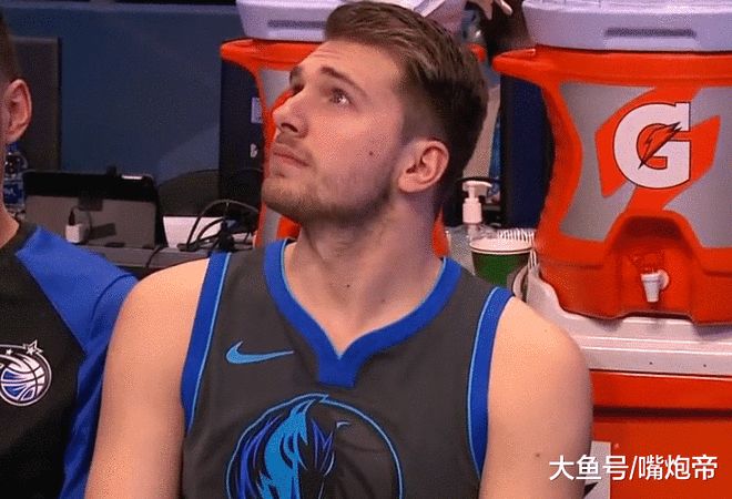 紧要比赛中表现冷静，逆袭实现绝杀的简单介绍