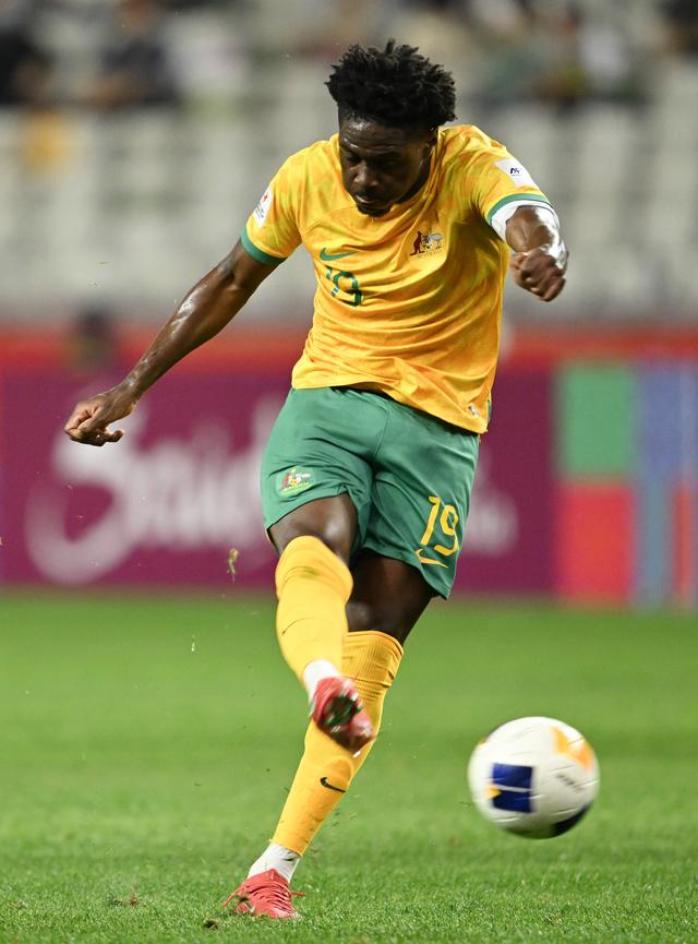 包含澳大利亚队在比赛中展现出强大实力的词条