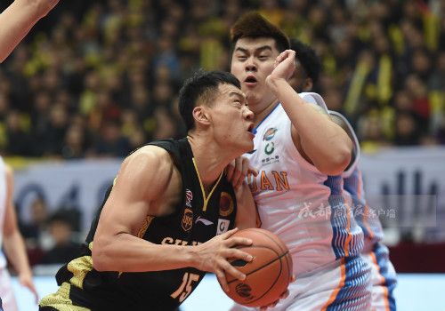 开云体育直播-关于安徽男篮客场不敌福建队，遭遇三连败的信息