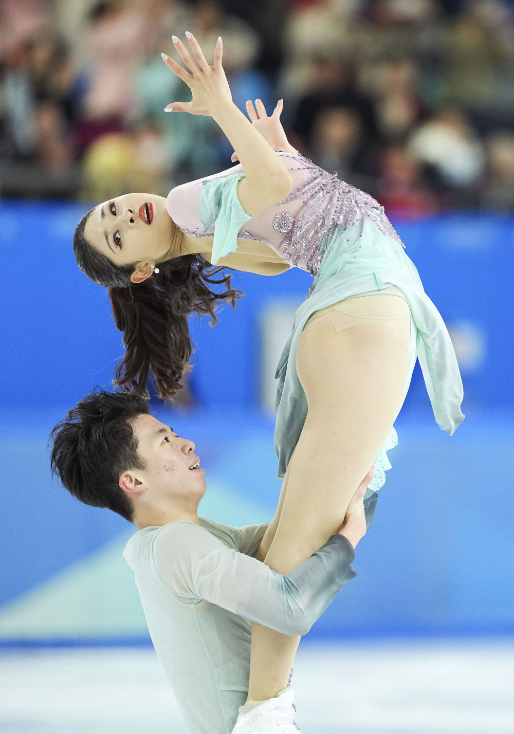 开云体育官方网站-花样滑冰冰舞：法国选手斩获金牌的简单介绍