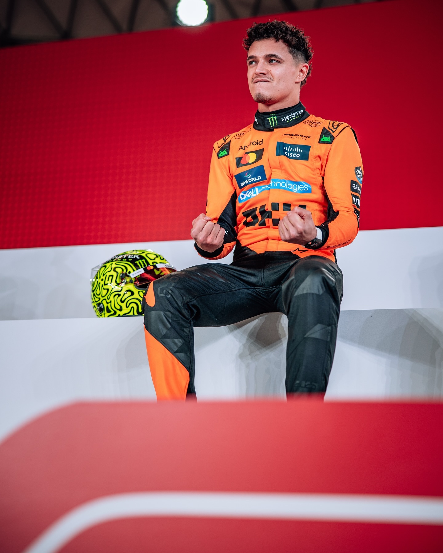 开云体育入口-包含红牛二队鏖战威廉姆斯，汉密尔顿刷新纪录的词条