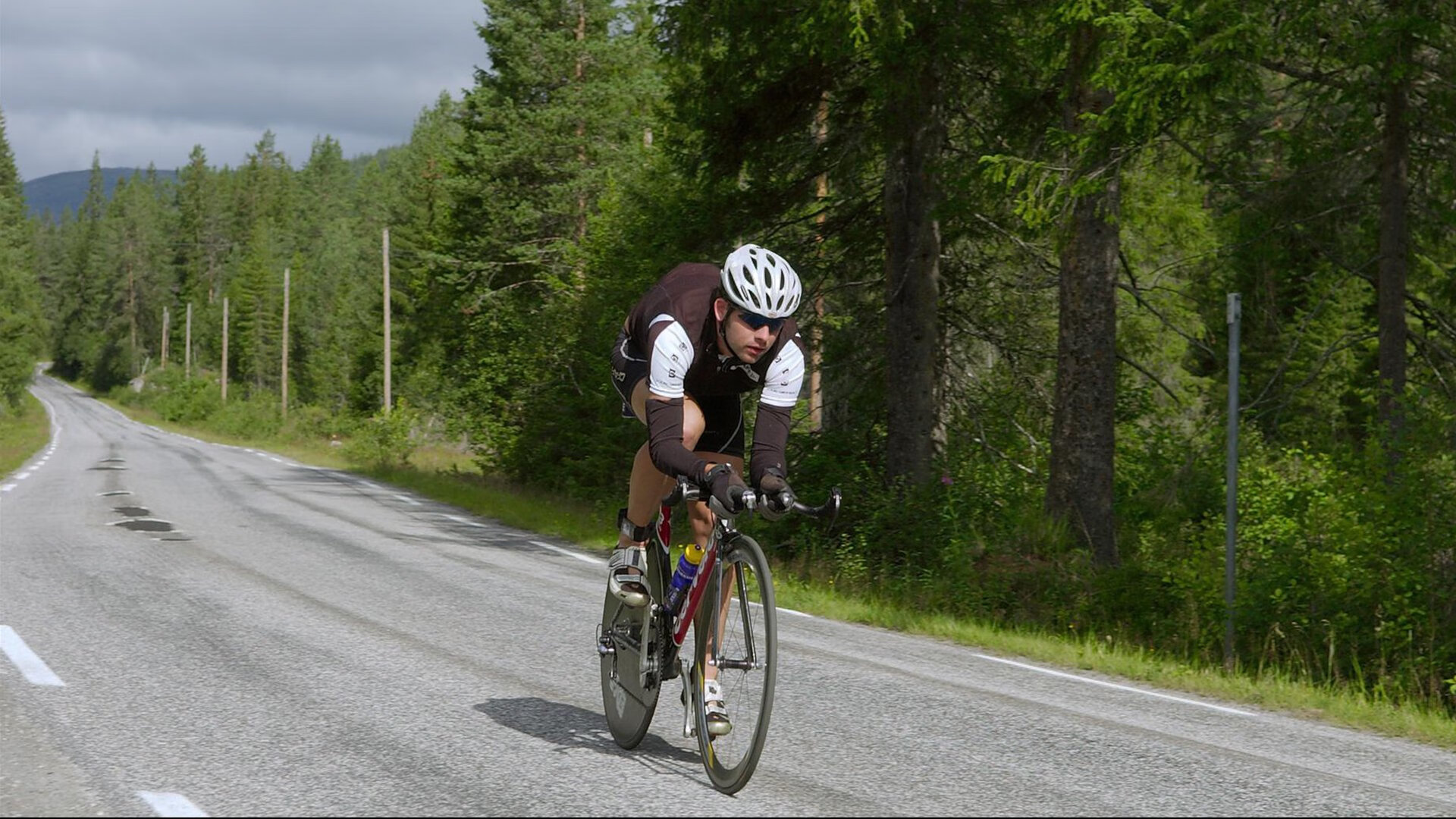 楚阿梅尼中场爆发引领战术革命，AC米兰完胜瑞士展现欧陆新秩序